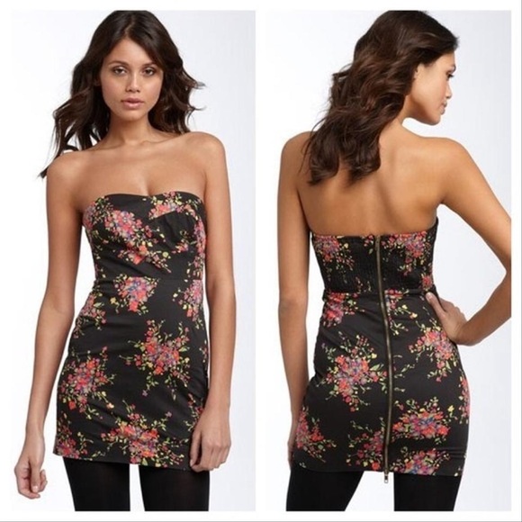 Free People Dresses & Skirts - Free People Strapless Floral Print Mini Dress NWOT